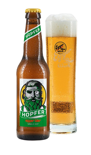 Egger Bier Hopfer mit Glas